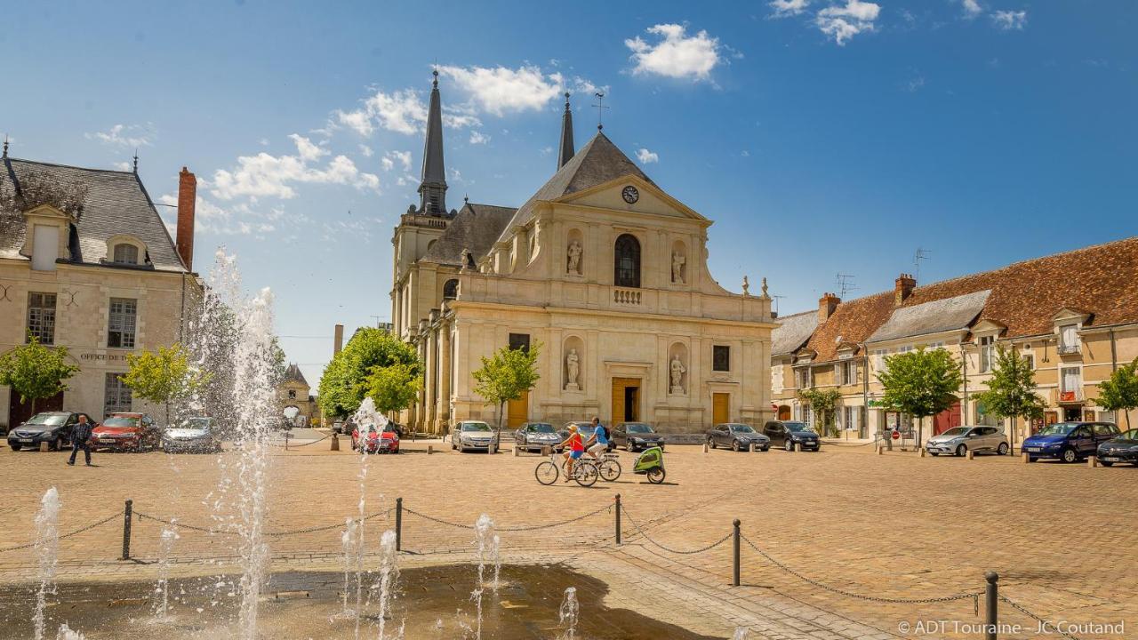 Gite Le Petit Puits A Richelieu Exterior photo